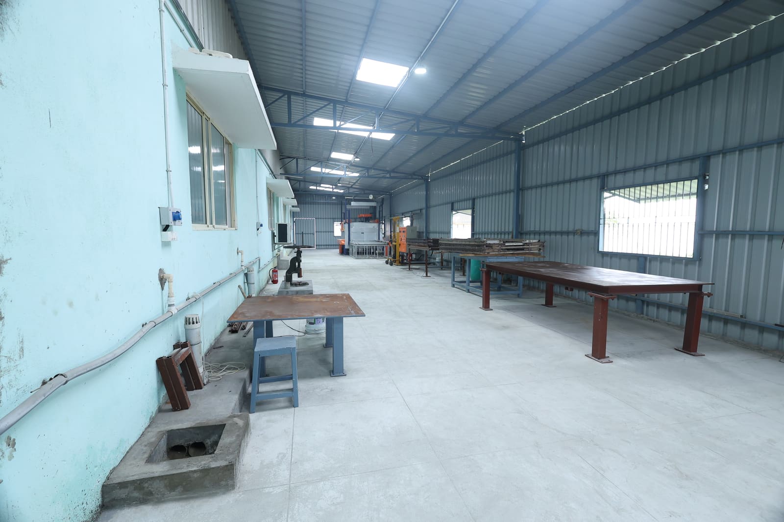 Manufacturing shopfloor workstations